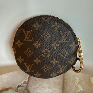 Authentic Louis Vuitton coin pouch